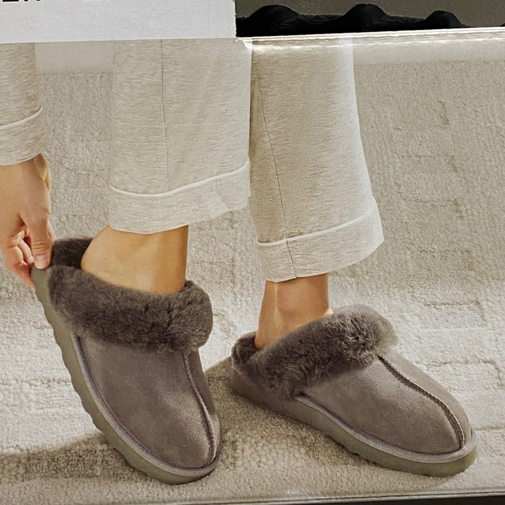 Member's Mark Women's Indoor/Outdoor Sheepskin Slipper size‎ 7 NIB